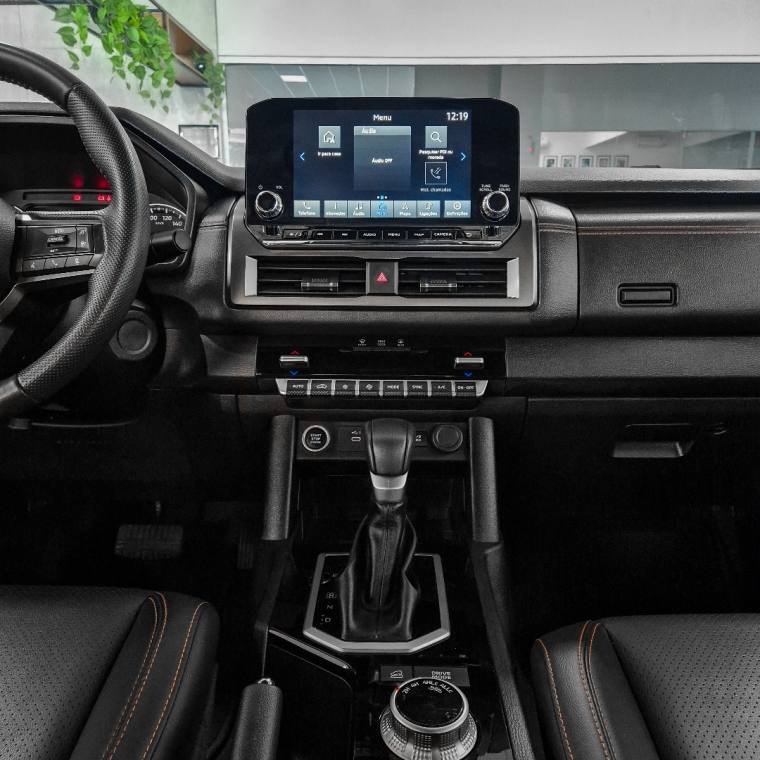 Mitsubishi TRITON 2.4 BITURBO DIESEL CD KATANA 4X4 AUTOMÁTICO 2025/2026