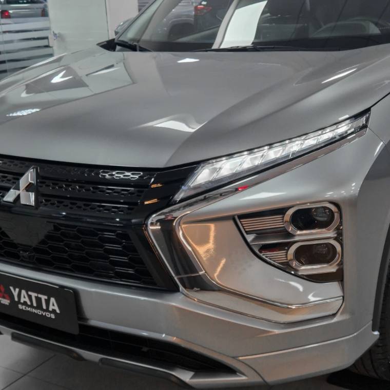 Mitsubishi ECLIPSE CROSS 1.5 MIVEC TURBO GASOLINA HPE CVT 2025/2026