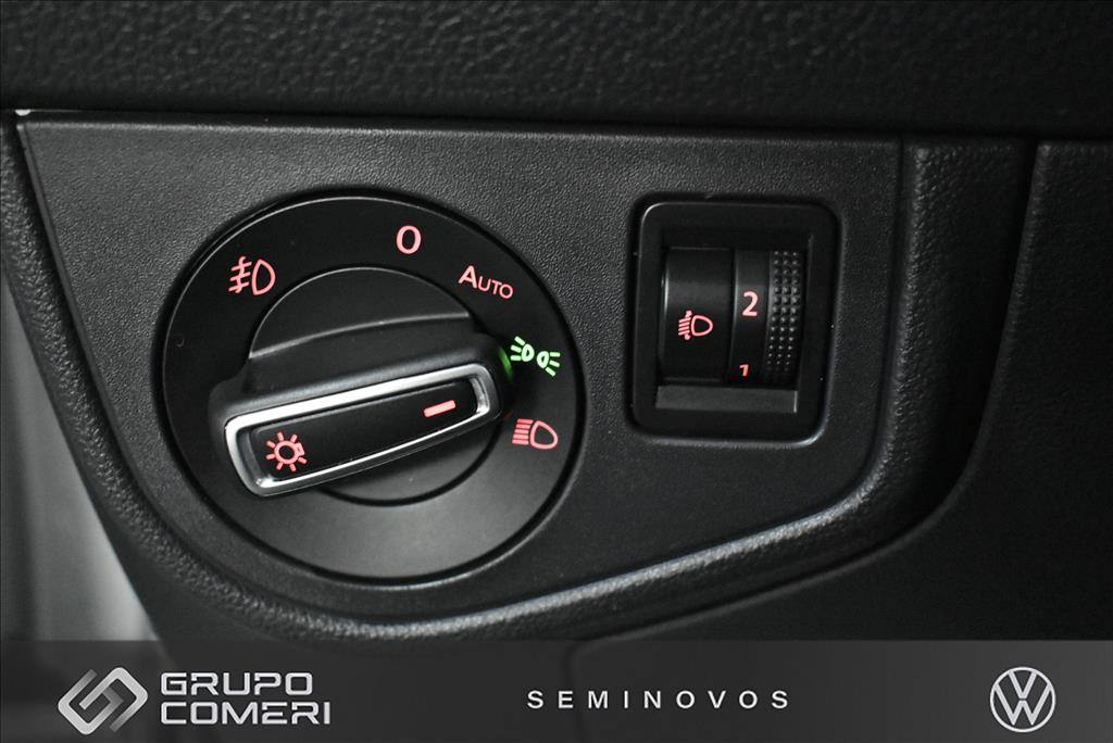2021 VOLKSWAGEN NIVUS 1.0 200 TSI TOTAL FLEX HIGHLINE AUTOMÁTICO