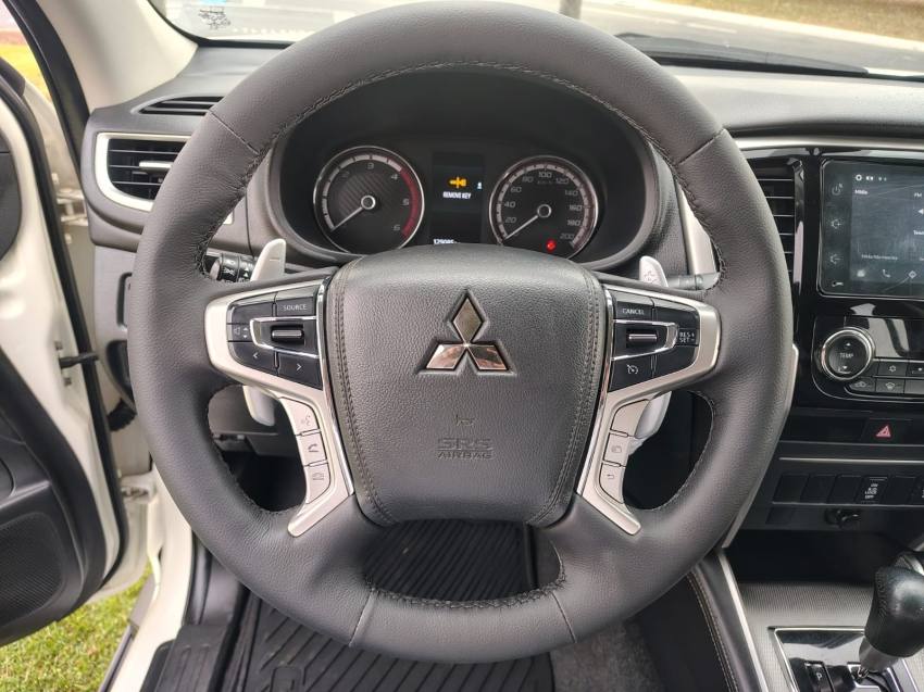Mitsubishi L200 TRITON 2.4 16V TURBO DIESEL SPORT HPE CD 4P 4X4 AUTOMÁTICO