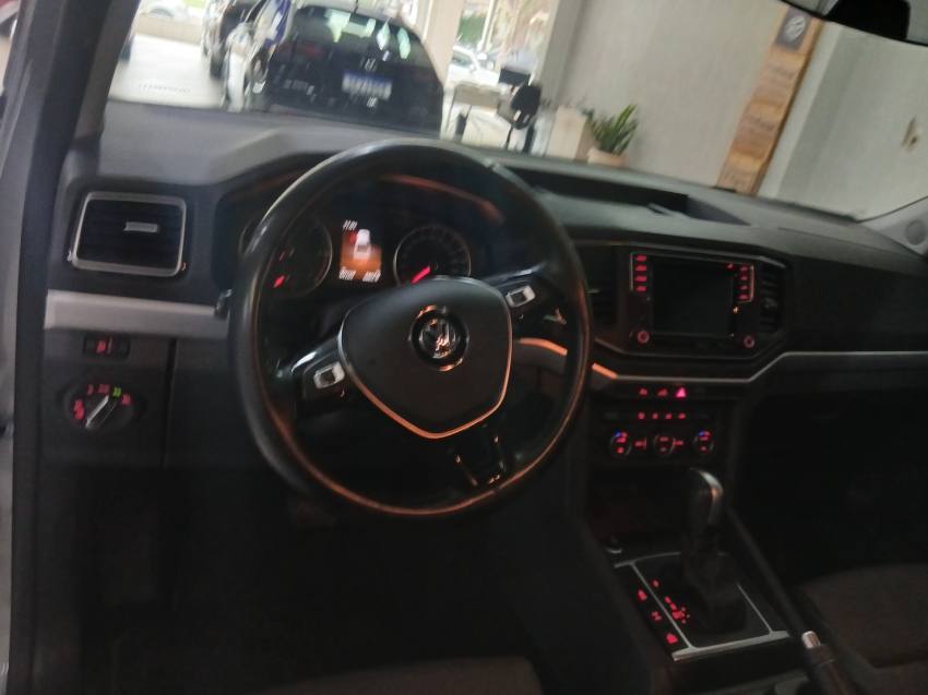 Volkswagen AMAROK 3.0 V6 TDI DIESEL HIGHLINE CD 4MOTION AUTOMÁTICO