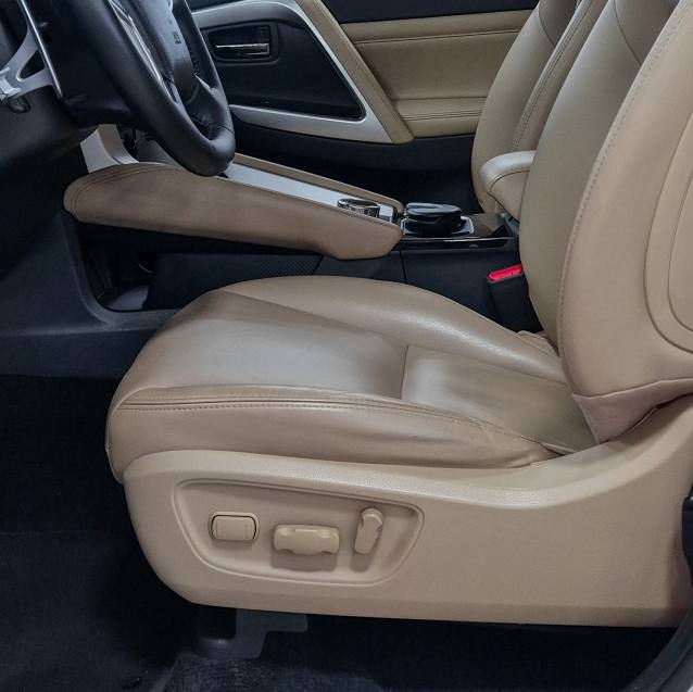 Mitsubishi PAJERO SPORT 2.4 16V MIVEC TURBO DIESEL HPE AWD AUTOMÁTICO 2023/2024