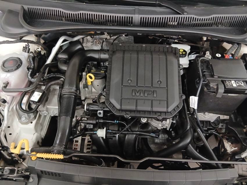Volkswagen POLO 1.0 MPI TRACK MANUAL