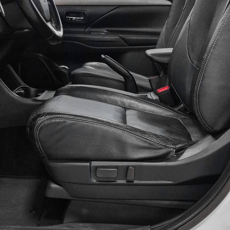 Mitsubishi OUTLANDER 2014/2015