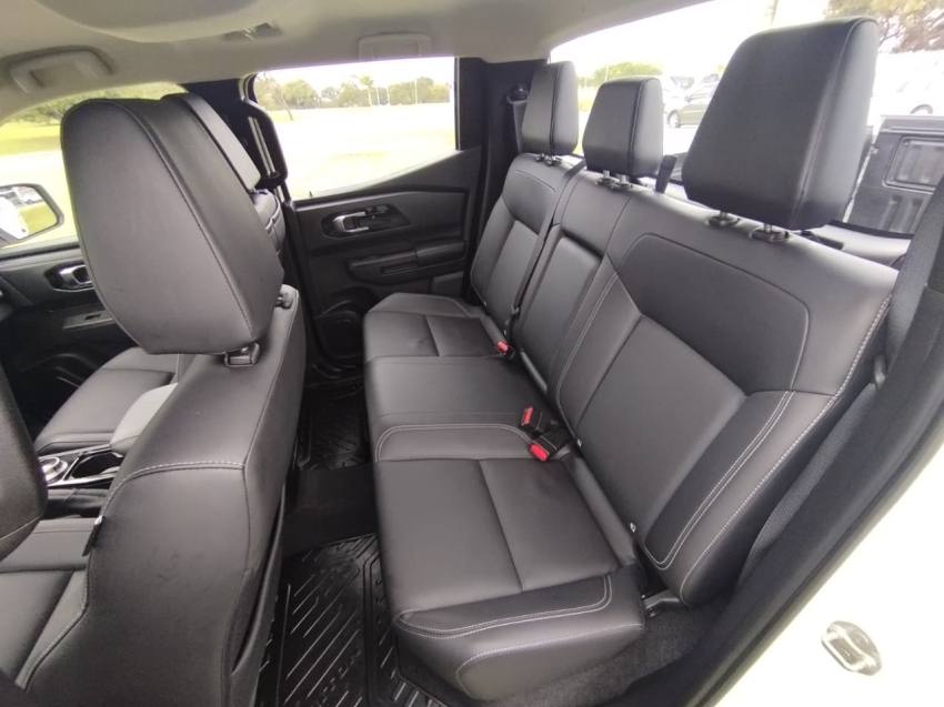 Mitsubishi TRITON 2.4 BITURBO DIESEL CD HPE 4X4 AUTOMÁTICO