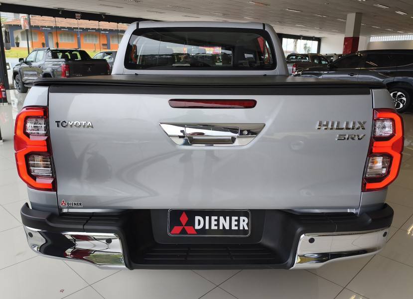 Toyota HILUX CD SRV 2.0 4X4 DIESEL AUT 2025