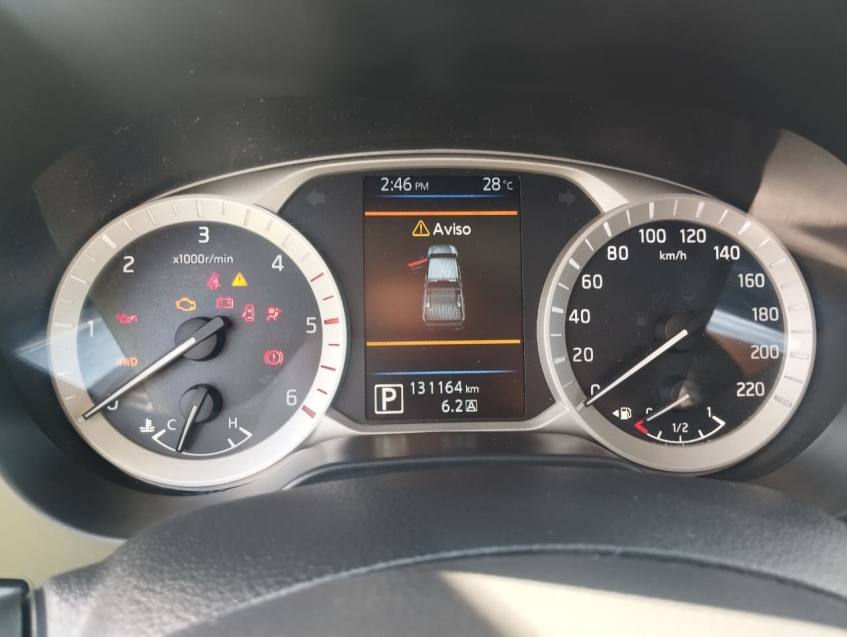 Nissan FRONTIER 2.3 16V TURBO DIESEL LE CD 4X4 AUTOMÁTICO