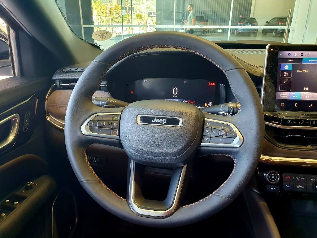 JEEP COMMANDER 2.0 HURRICANE 4 TURBO GASOLINA OVERLAND AT9