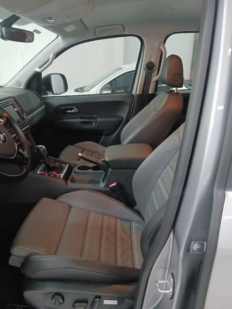 Volkswagen AMAROK 3.0 V6 TDI DIESEL HIGHLINE CD 4MOTION AUTOMÁTICO