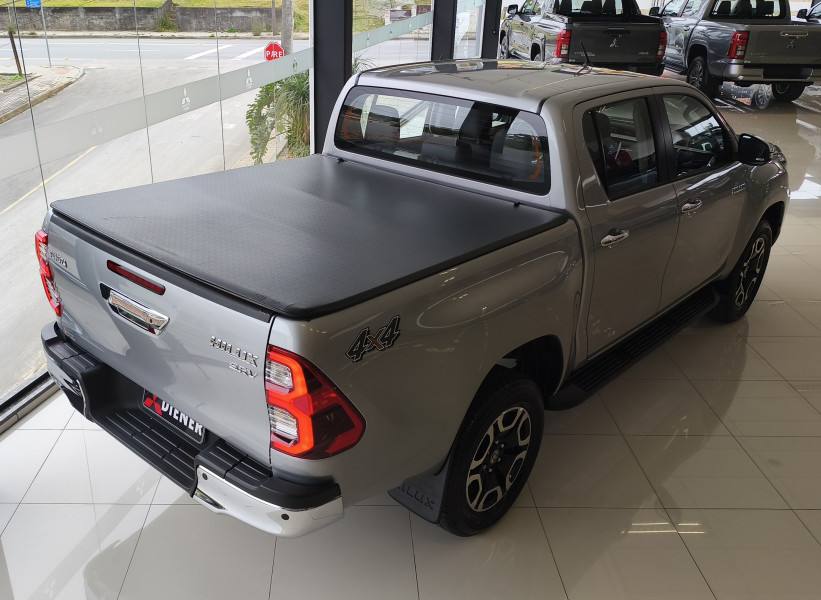 Toyota HILUX CD SRV 2.0 4X4 DIESEL AUT 2025