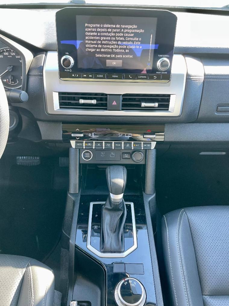 Mitsubishi TRITON 2.4 BITURBO DIESEL CD HPE 4X4 AUTOMÁTICO